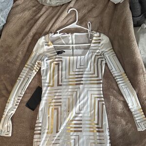 Bebe Geometric Patterned Long Sleeve Dress